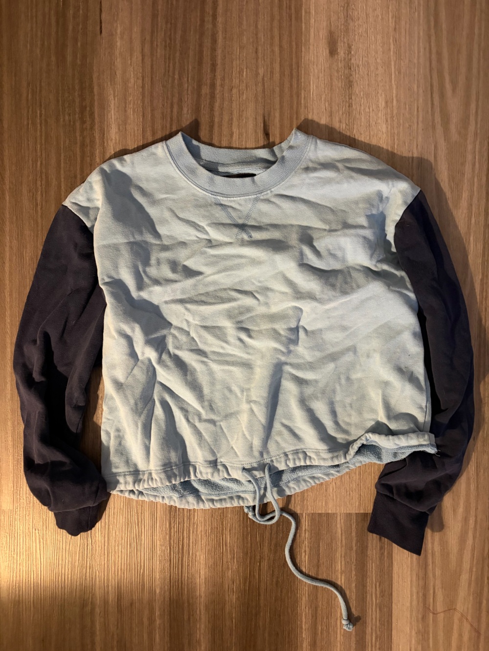 La Hearts Light Blue Sweatshirt with Navy Sleeves